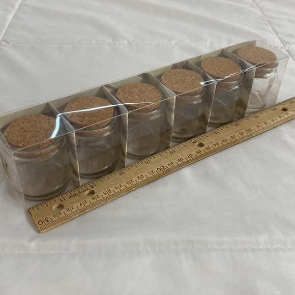 Round Mini Glass Spice Jar Set - Picture 5 of 7